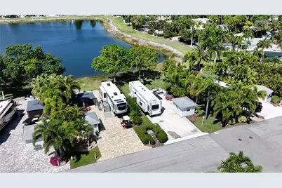 5592 Brightwood Dr, Fort Myers, FL 33905 - Photo 3