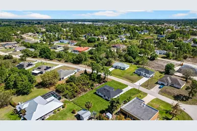 768 Breamer Ave S, Lehigh Acres, FL 33974 - Photo 39