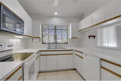 13000 Imperial Park Pl #3L, Naples, FL 34110 - Photo 11