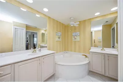 8200 Saratoga Dr #401, Naples, FL 34113 - Photo 15