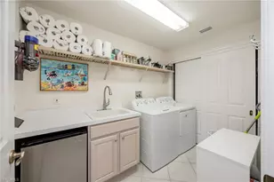 8200 Saratoga Dr, Naples, FL 34113 - Photo 19