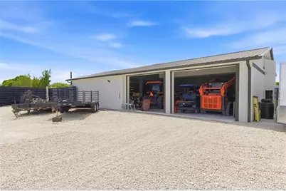 21531 N River Rd, Alva, FL 33920 - Photo 39