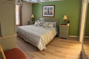 600 Neapolitan Way, Naples, FL 34103 - Photo 5