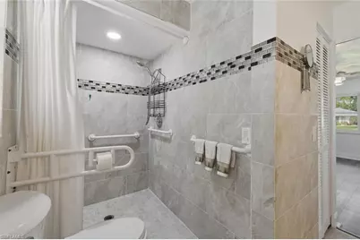 156 Marseille Dr, Naples, FL 34112 - Photo 17