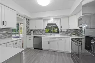 156 Marseille Dr, Naples, FL 34112 - Photo 9