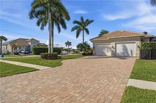 1194 Whiteheart Ct, Marco Island, FL 34145 - Photo 5