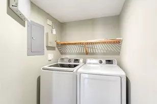 7706 Jewel Ln, Naples, FL 34109 - Photo 17