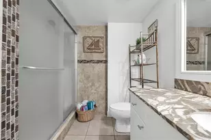 1885 Florida Club Dr, Naples, FL 34112 - Photo 15