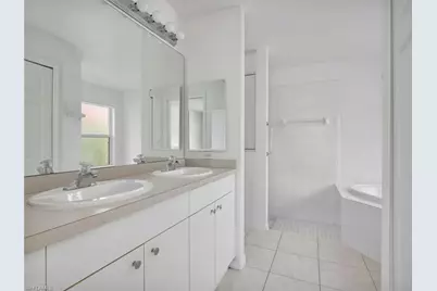 26992 Spanish Gardens Dr, Bonita Springs, FL 34135 - Photo 23