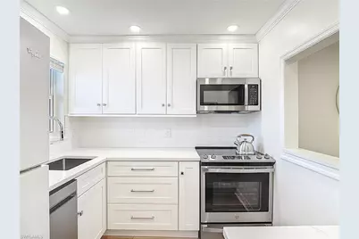 180 Turtle Lake Ct #206, Naples, FL 34105 - Photo 7