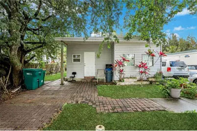 106 Moon Bay St, Naples, FL 34114 - Photo 25