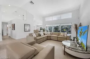 532 Roma Ct, Naples, FL 34110 - Photo 3