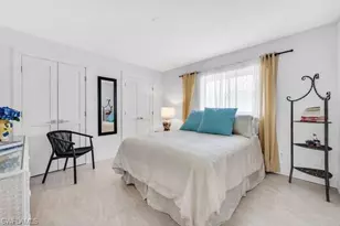 532 Roma Ct, Naples, FL 34110 - Photo 7