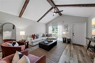 843 Palm View Dr, Naples, FL 34110 - Photo 7