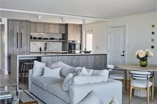 322 Harbour Dr, Naples, FL 34103 - Photo 9