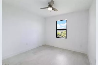 211 NW 25th Ave, Cape Coral, FL 33993 - Photo 15