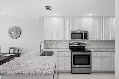 29020 Alessandria Cir, Bonita Springs, FL 34135 - Photo 11