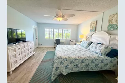 105 Penny Ln #5, Naples, FL 34112 - Photo 9