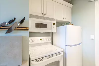 240 Seaview Ct #105, Marco Island, FL 34145 - Photo 5