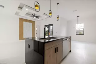 1211 Cloplon St E, Lehigh Acres, FL 33974 - Photo 7