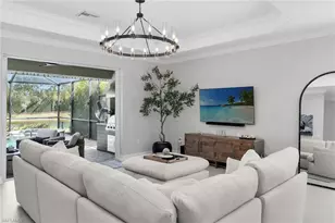 2926 Aviamar Cir, Naples, FL 34114 - Photo 3