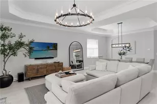 2926 Aviamar Cir, Naples, FL 34114 - Photo 13