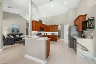 8888 Mustang Island Cir, Naples, FL 34113 - Photo 27