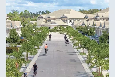 315 Indies Dr W #202, Naples, FL 34114 - Photo 11