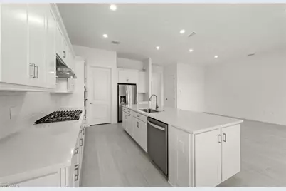 2107 Freemont Way, Naples, FL 34120 - Photo 5