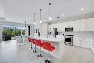 309 Indies Dr W, Naples, FL 34114 - Photo 5