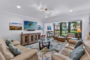 625 Beachwalk Cir, Naples, FL 34108 - Photo 5