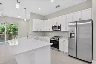 286 Indies Dr E, Naples, FL 34114 - Photo 5