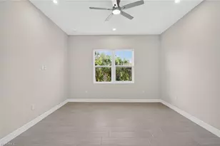 286 Indies Dr E, Naples, FL 34114 - Photo 9