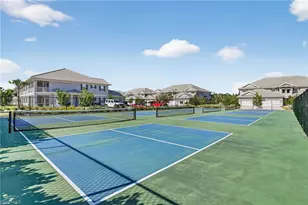 286 Indies Dr E, Naples, FL 34114 - Photo 37