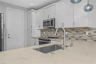 7588 Morgan Way, Naples, FL 34119 - Photo 5