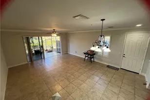 884 Hampton Cir, Naples, FL 34105 - Photo 9