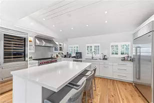 2002 4th St S, Naples, FL 34102 - Photo 9