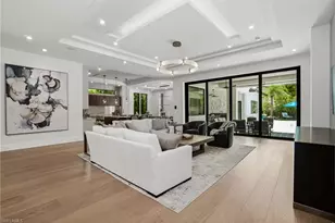 264 8th Ave S, Naples, FL 34102 - Photo 3