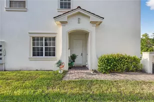 7005 Romana Way, Naples, FL 34119 - Photo 7