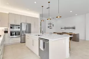 11268 Daphne Ct, Naples, FL 34120 - Photo 15