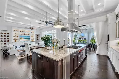 2157 Asti Ct, Naples, FL 34105 - Photo 3