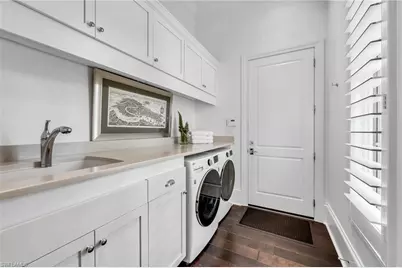 2157 Asti Ct, Naples, FL 34105 - Photo 23