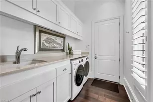 2157 Asti Ct, Naples, FL 34105 - Photo 23