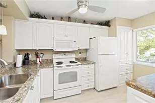 5970 Amherst Dr, Naples, FL 34112 - Photo 11