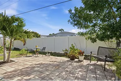 232 Cape Sable Dr, Naples, FL 34104 - Photo 25