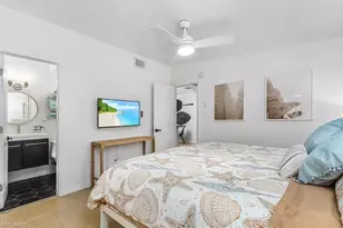 1303 Delmar Ln, Naples, FL 34104 - Photo 11