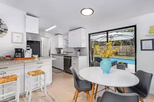 1303 Delmar Ln, Naples, FL 34104 - Photo 7