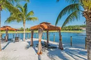 9844 Venezia Cir E, Naples, FL 34113 - Photo 31