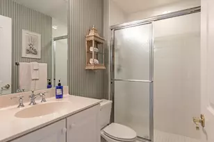 4415 Dover Ct, Naples, FL 34105 - Photo 9