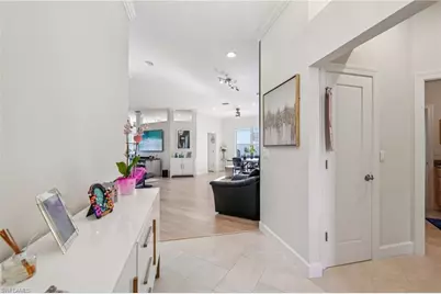 199 Vista Ln, Naples, FL 34119 - Photo 5